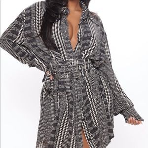 Houndstooth Dress with belt!